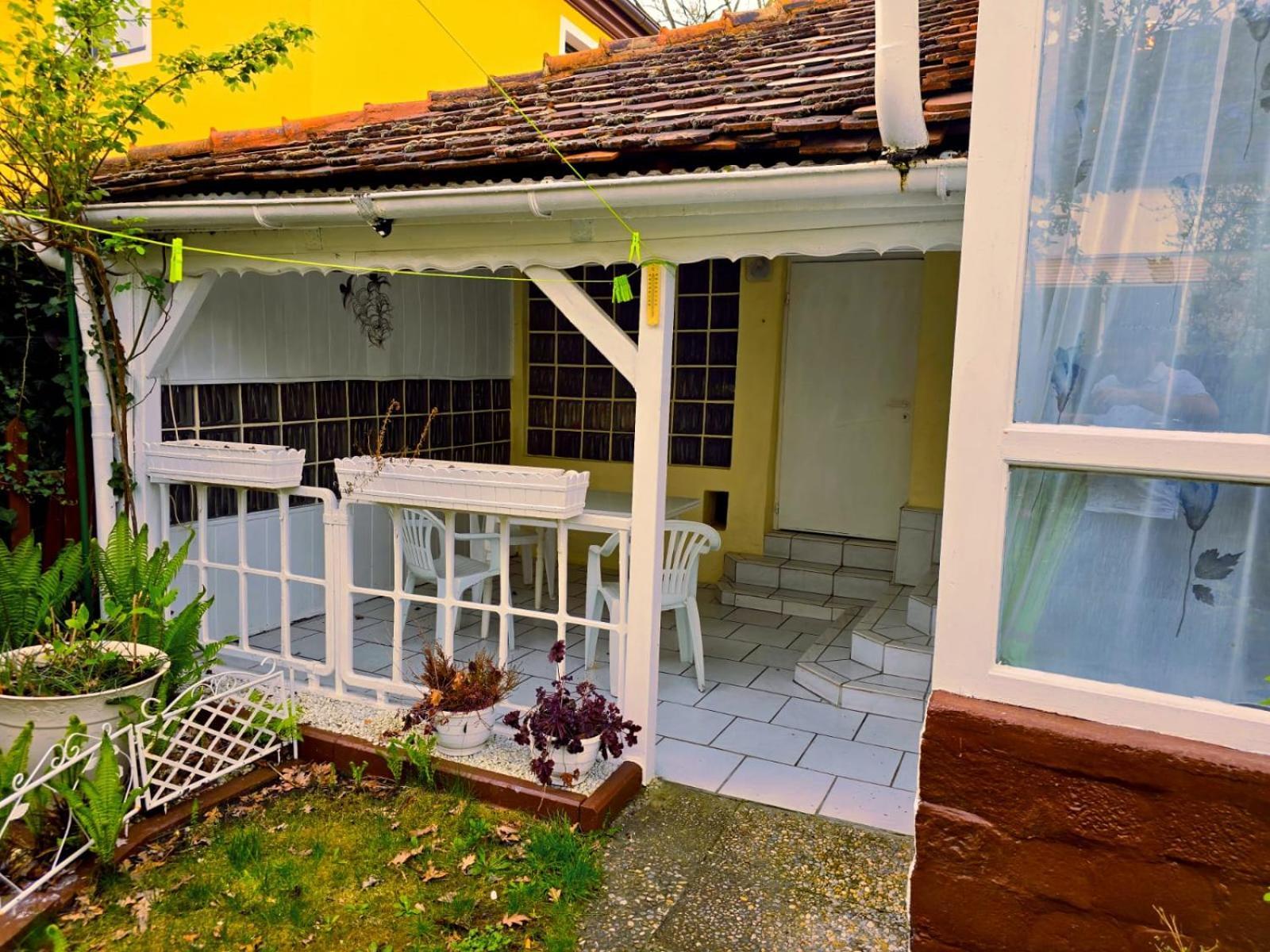 B&R Ferienhaus In Der Naehe Des Flughafens Nürnberg Eksteriør billede